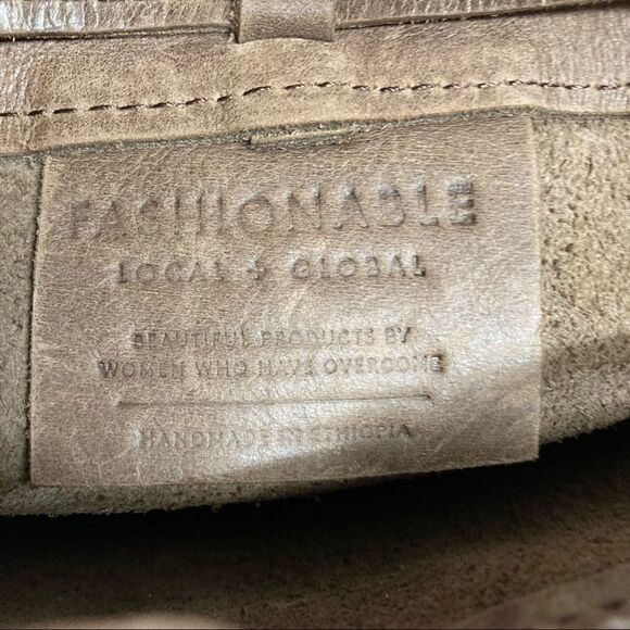 FASHIONABLE LOCAL & GLOBAL, Handmade in Ethiopia, Leather hobo crossbody, brown - Picture 8 of 15